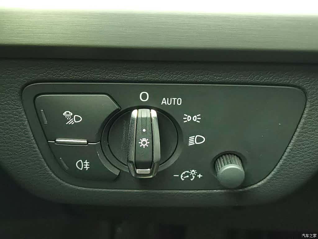 Audi Q5L, 2024 21