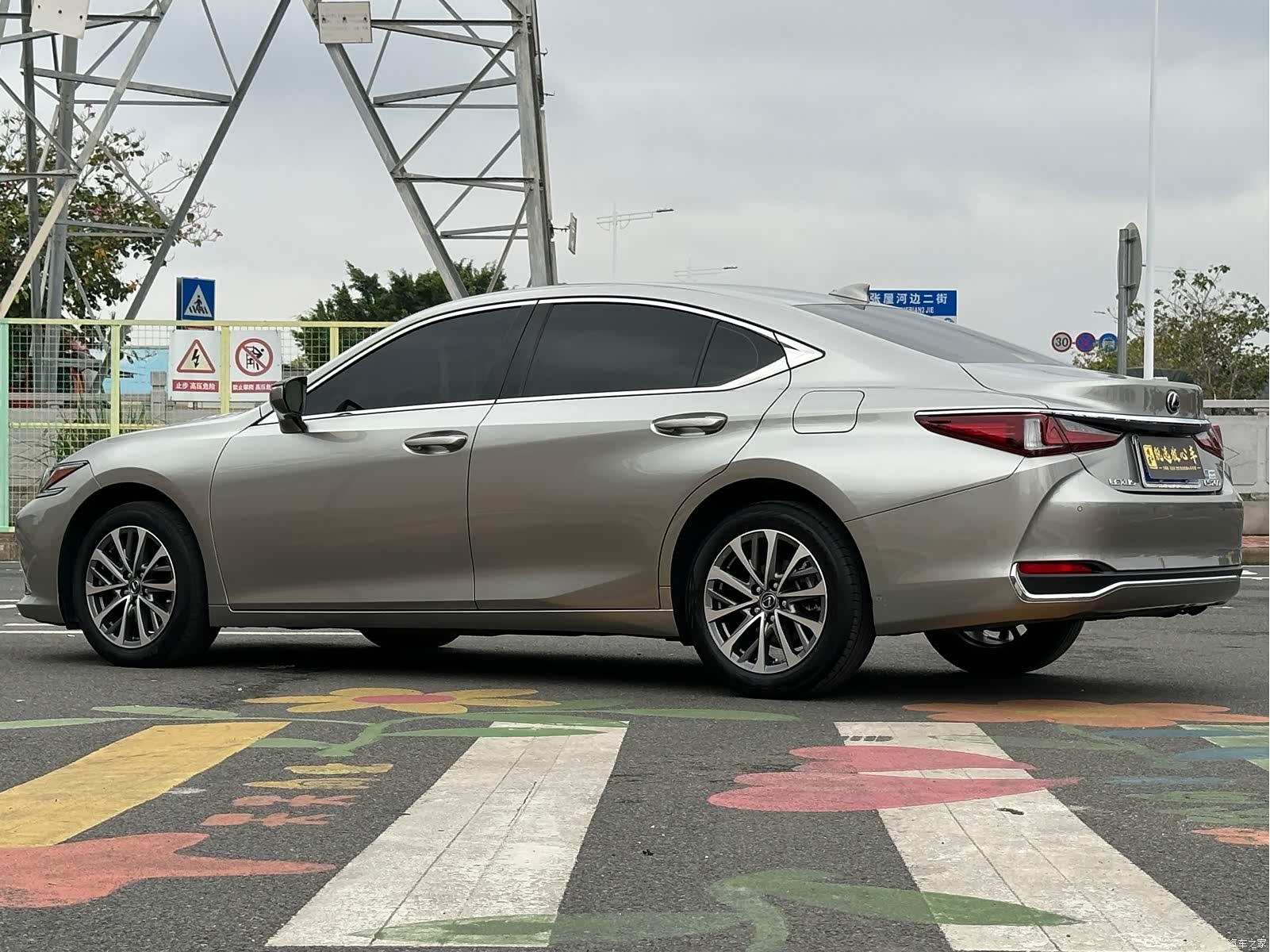 Lexus ES, 2024 6