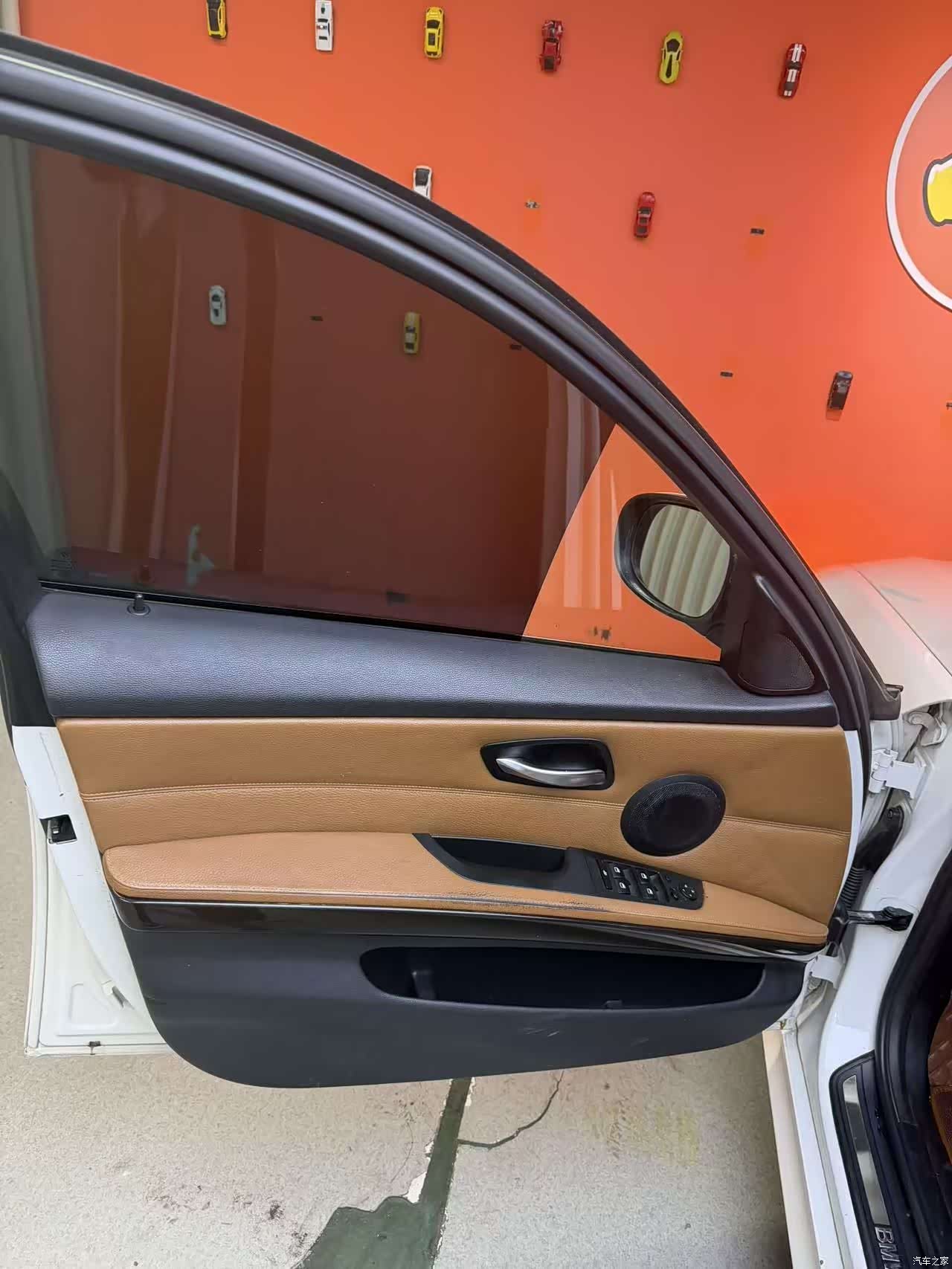 BMW 3 Series, 2011 10
