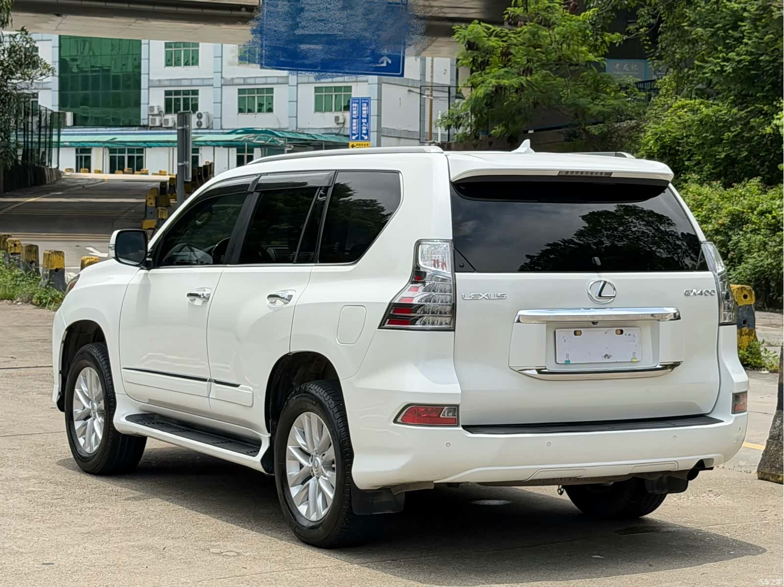 Lexus GX, 2014 3