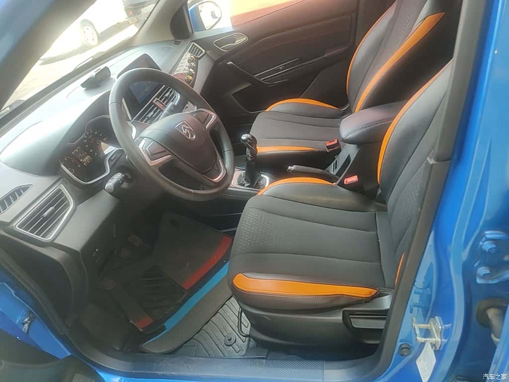 Wuling 310, 2017 15