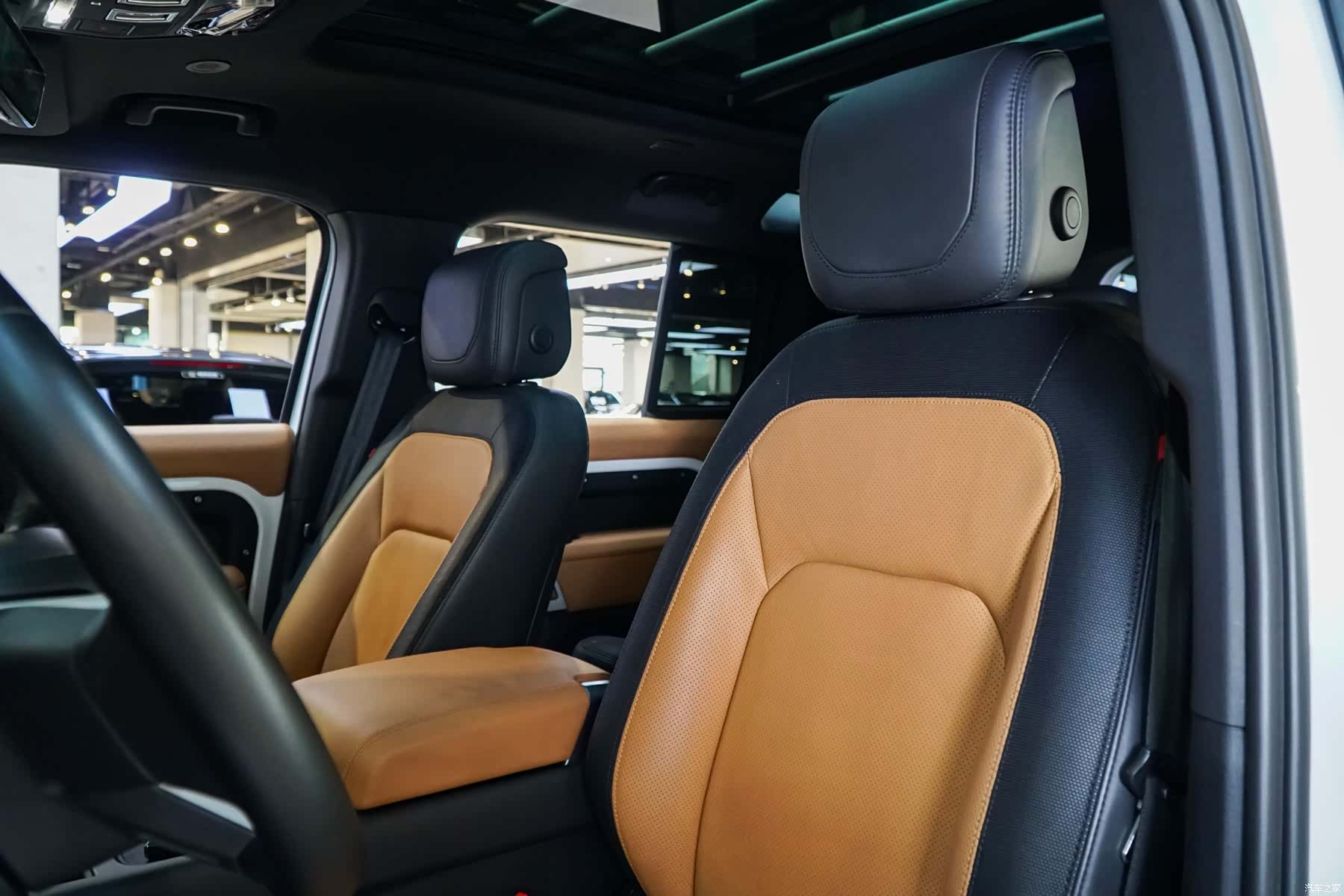 Land Rover Defender, 2023 10