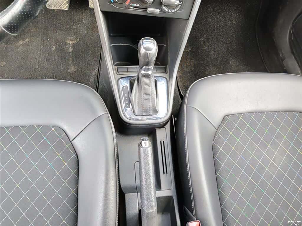 Skoda Rapid, 2017 14