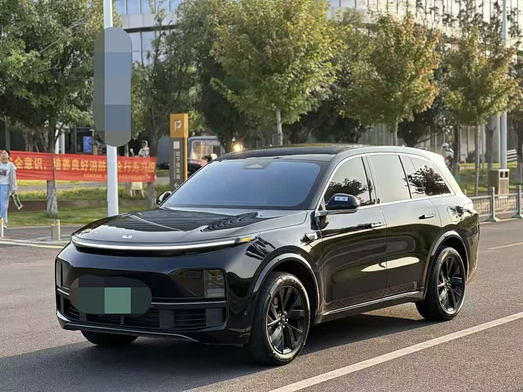 Li Auto L8