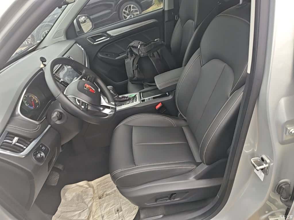 Roewe RX5, 2020 15