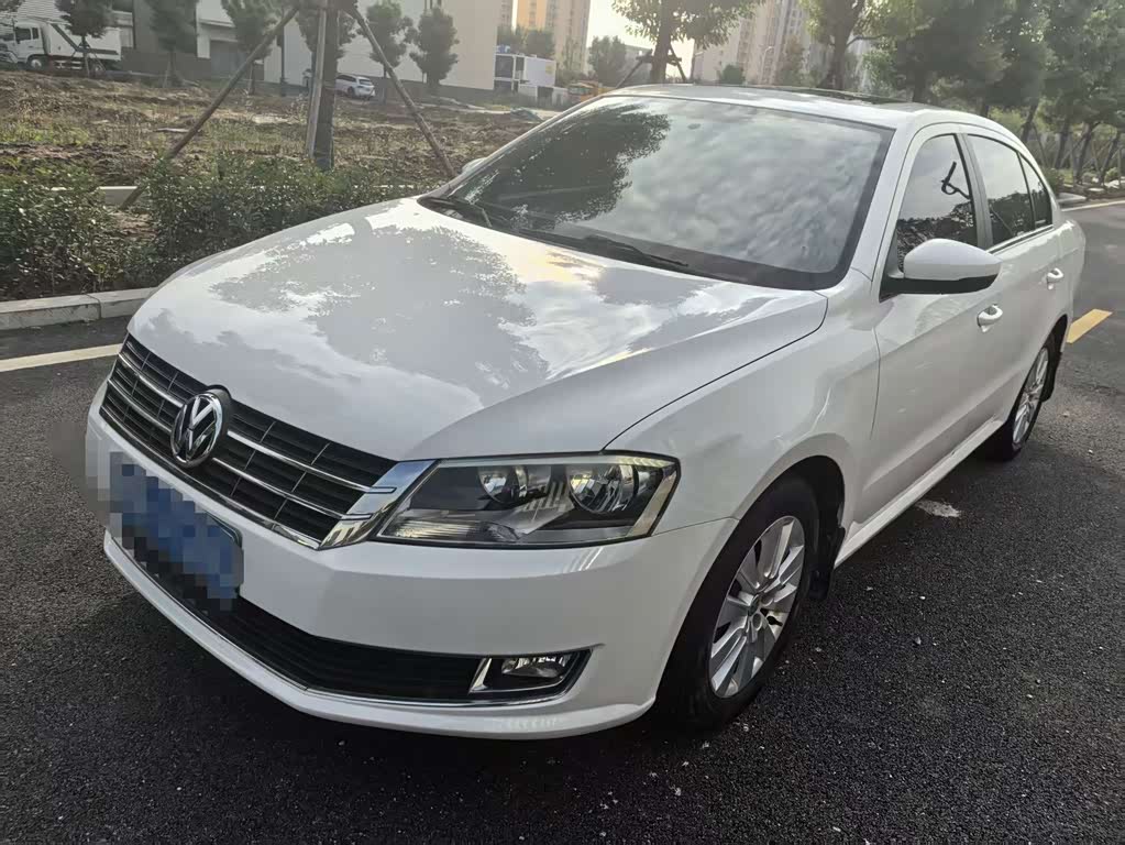Volkswagen Lavida 2013 1.6L AT Comfort