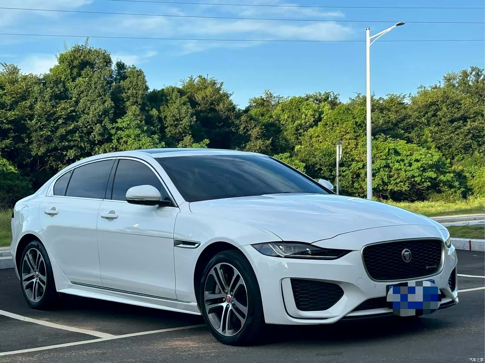 Land Rover XEL, 2023 3