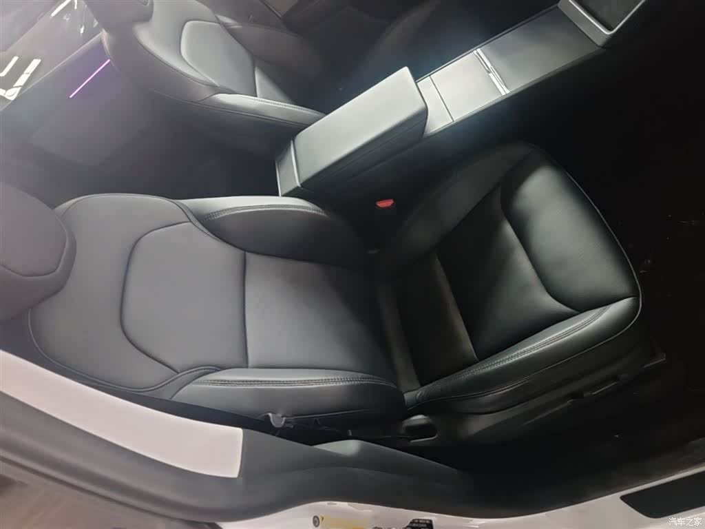 Tesla Model Y, 2025 25