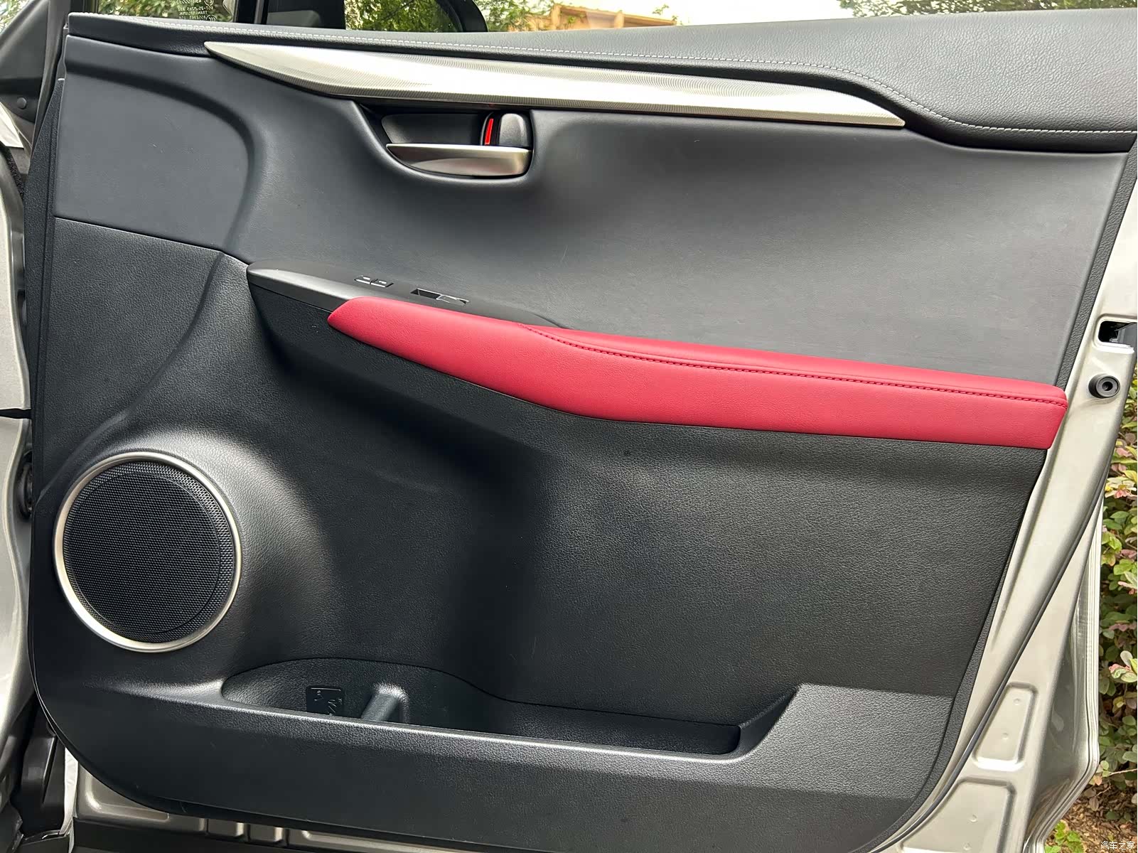 Lexus NX, 2020 21