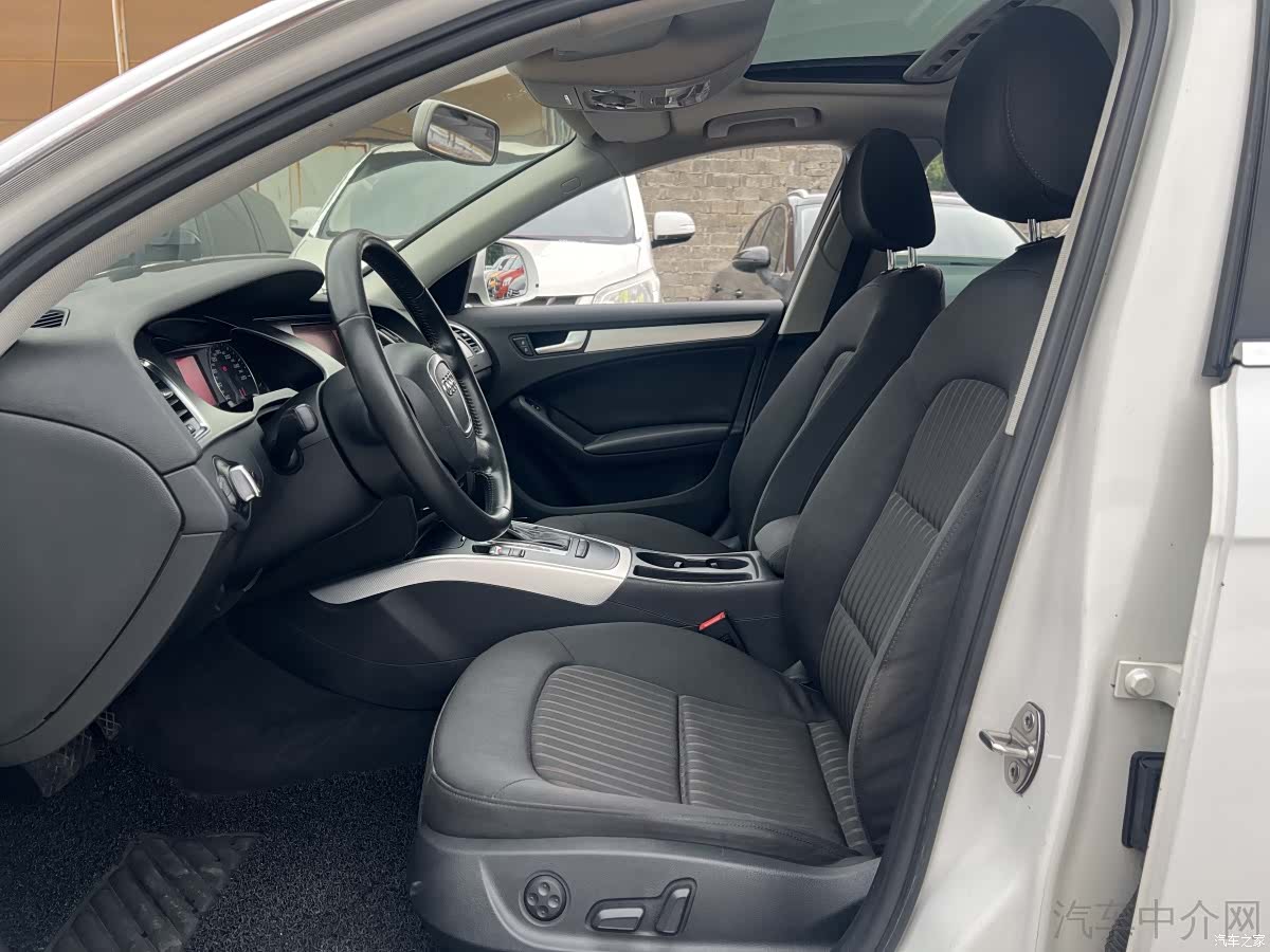 Audi A4L, 2011 4
