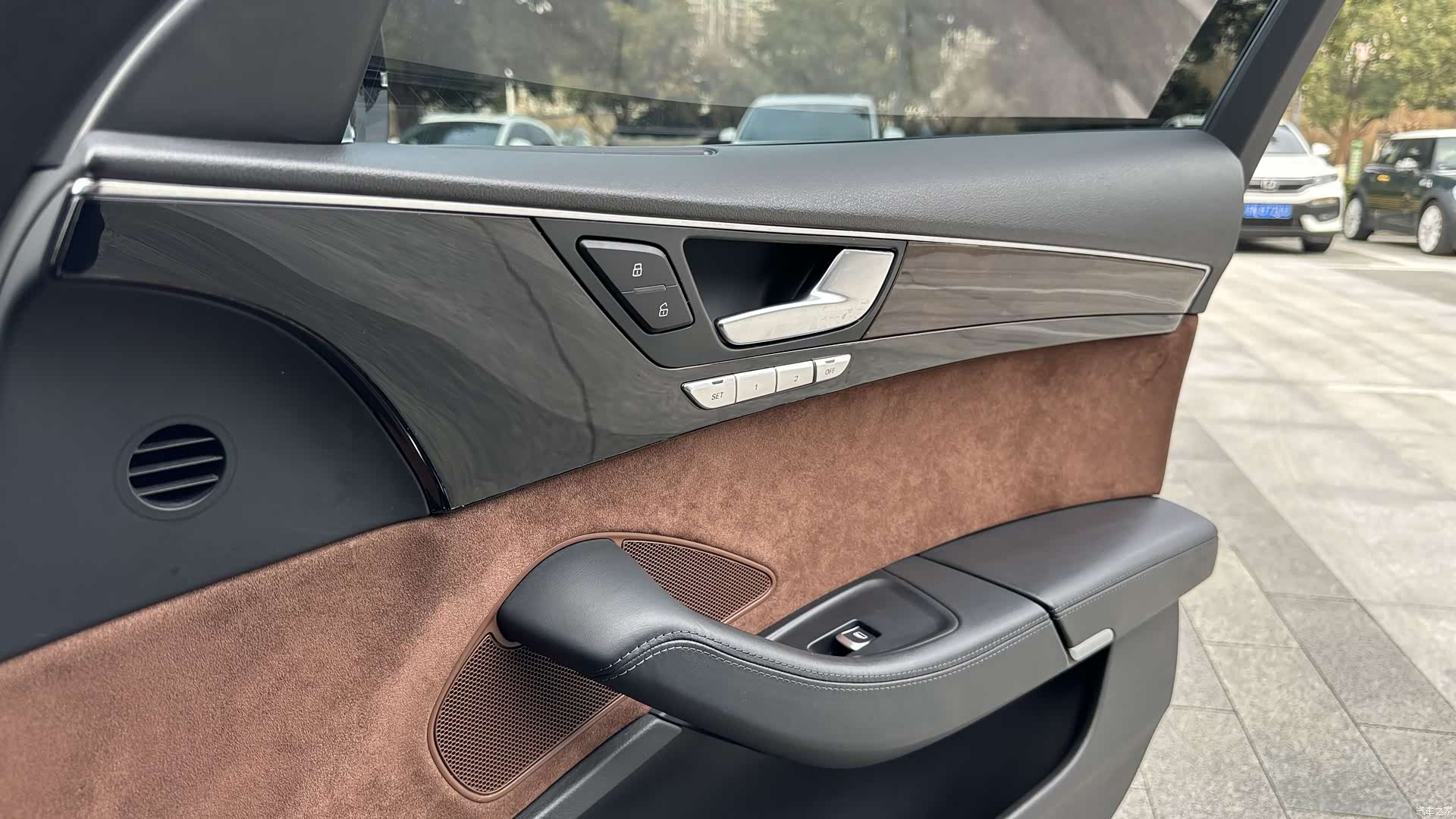 Audi A8L, 2016 19
