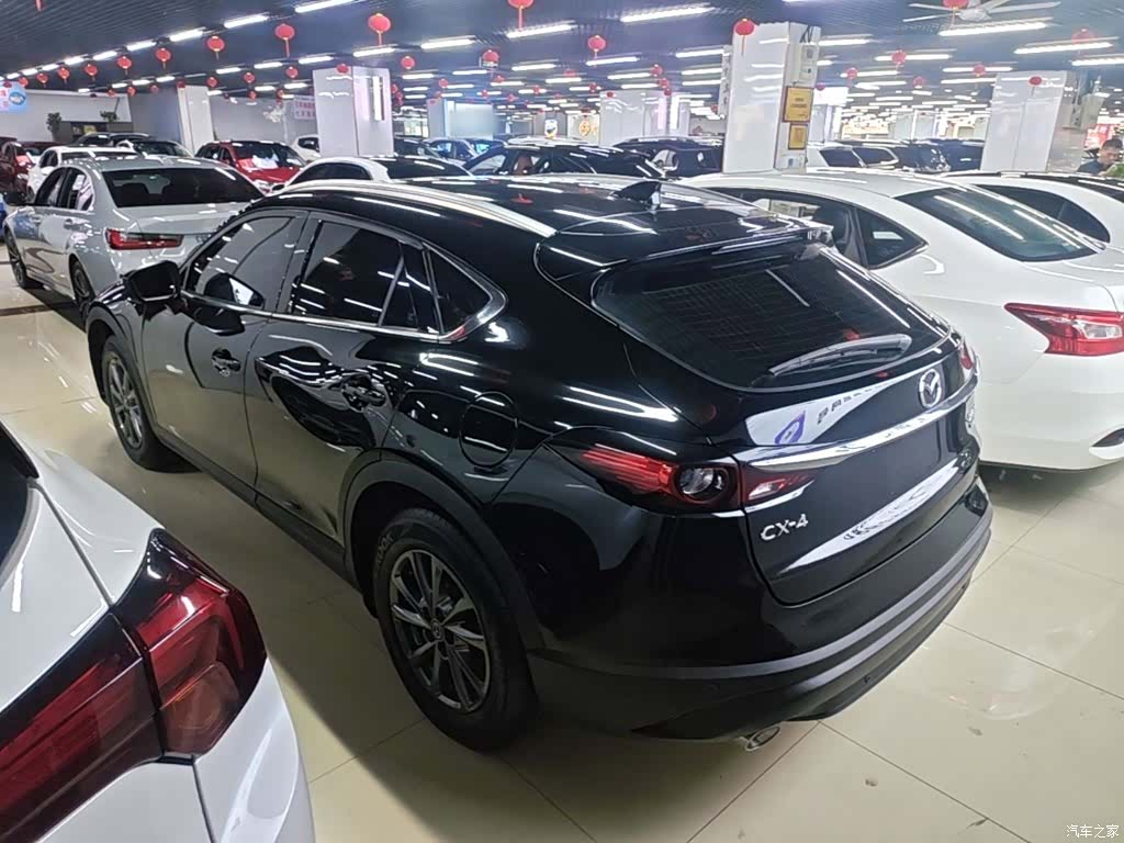 Mazda CX-4, 2020 все фото