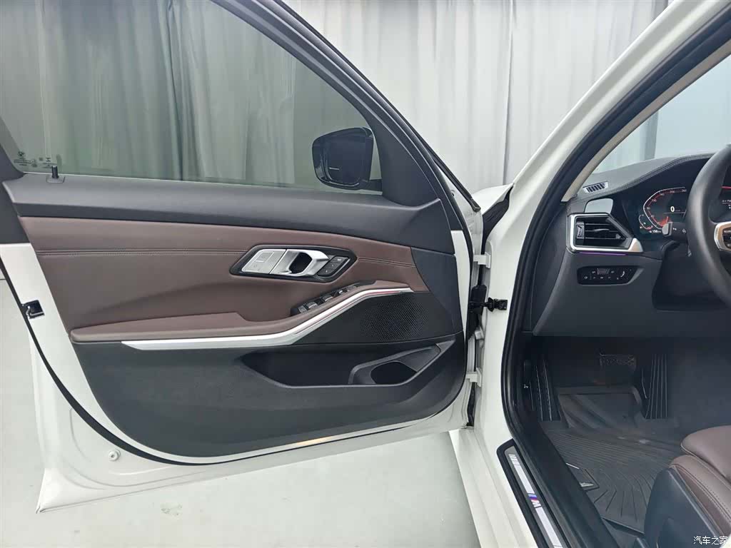 BMW 3 Series, 2020 10