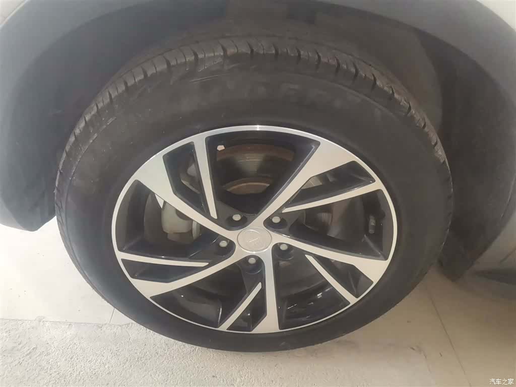 Bestune X40, 2019 23