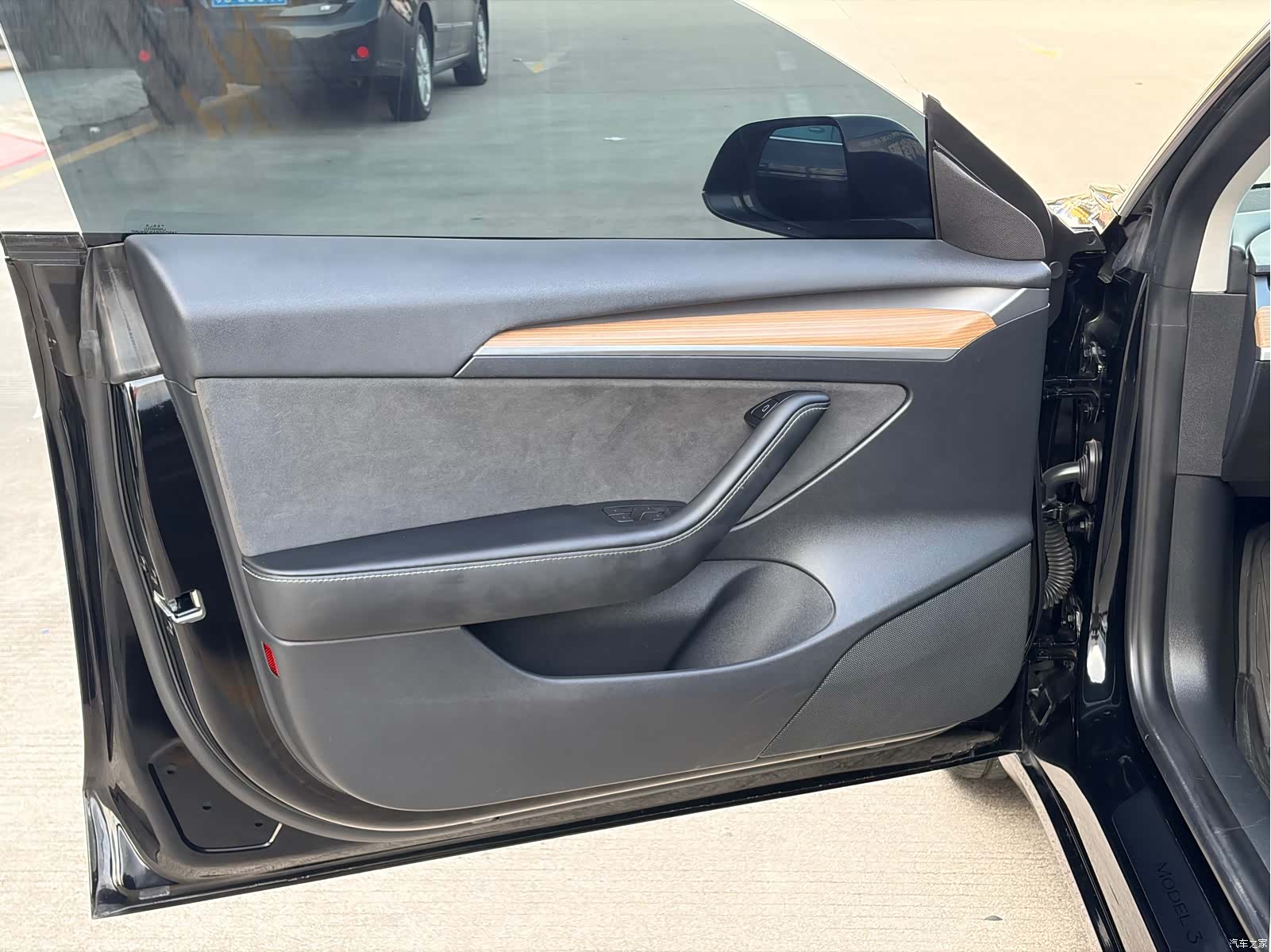 Tesla Model 3, 2023 14