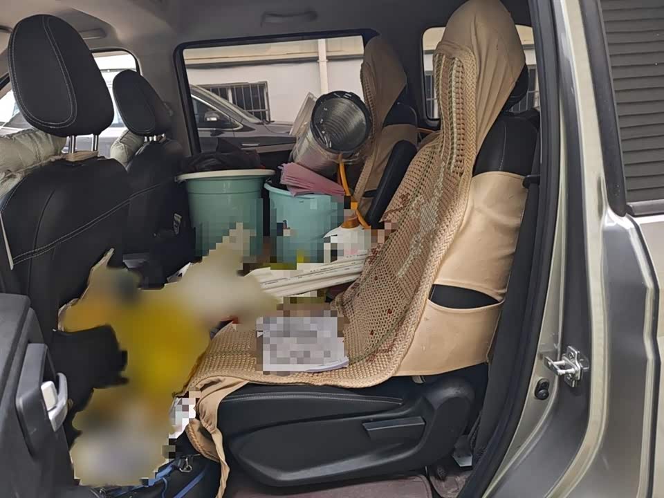 Wuling Wuling Hongguang PLUS