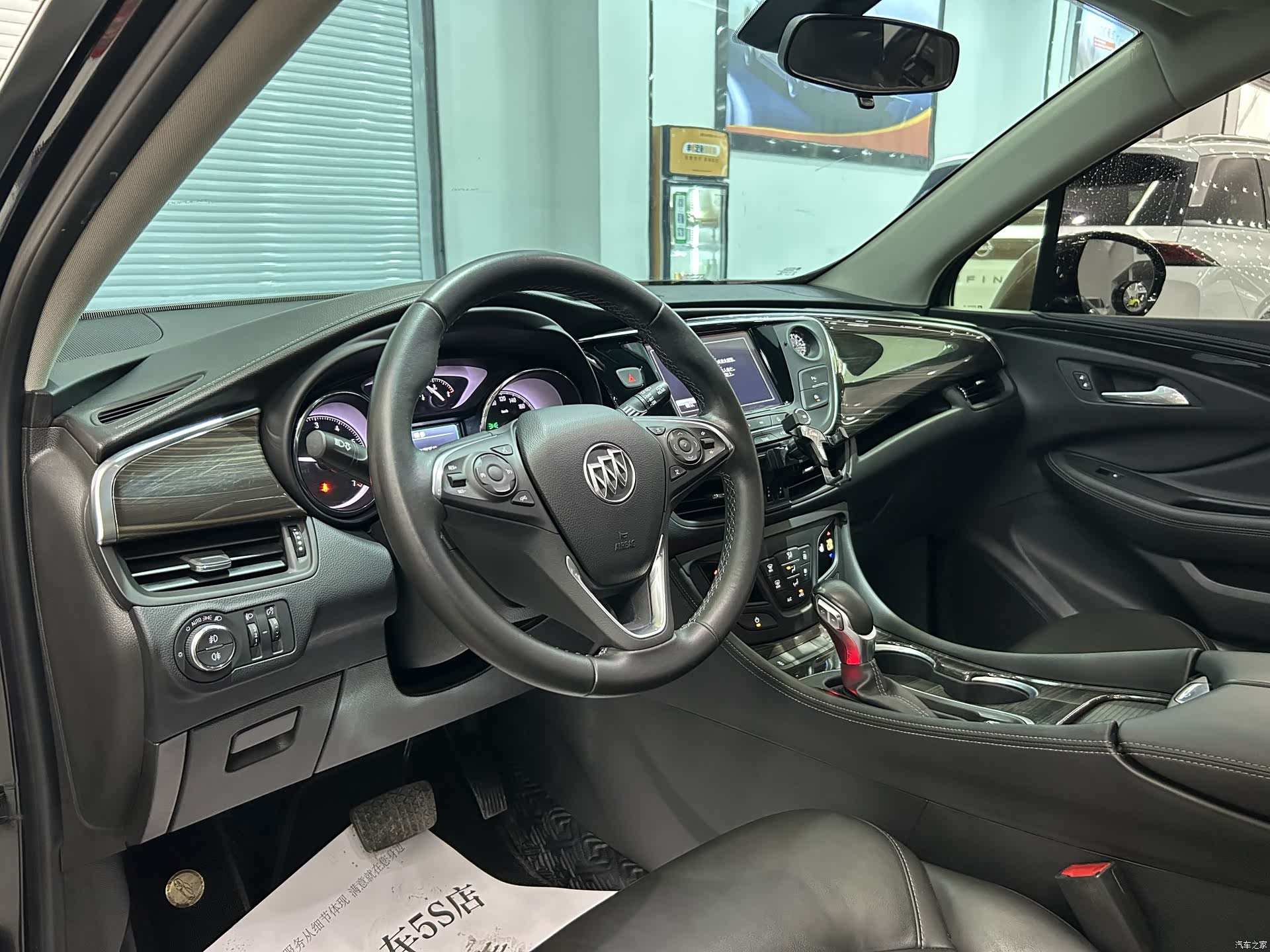 Buick Envision Plus, 2019 4