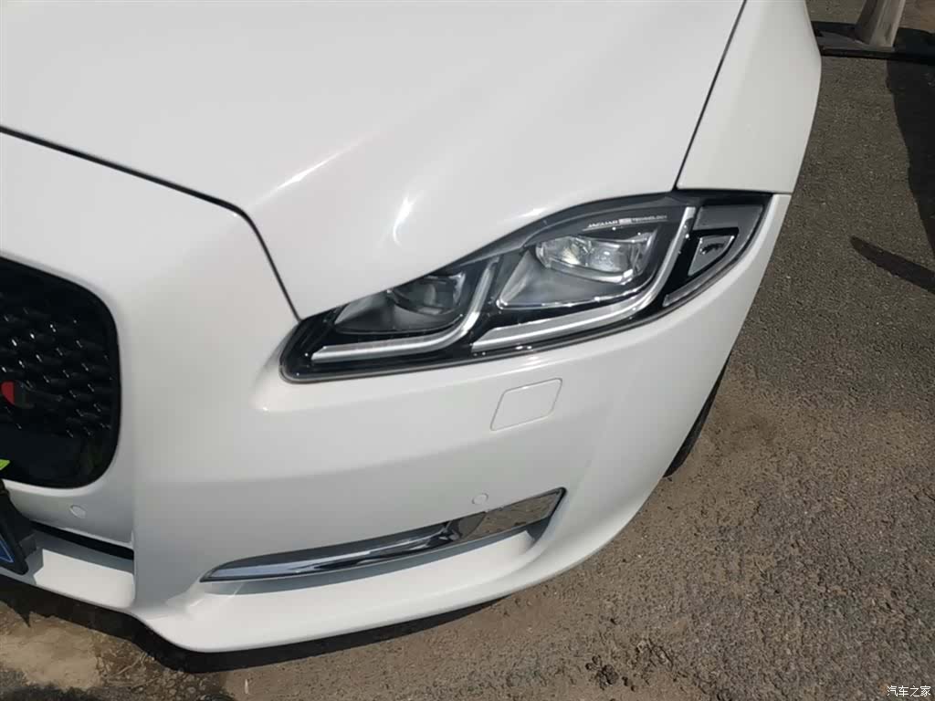 Jaguar XJ, 2017 24