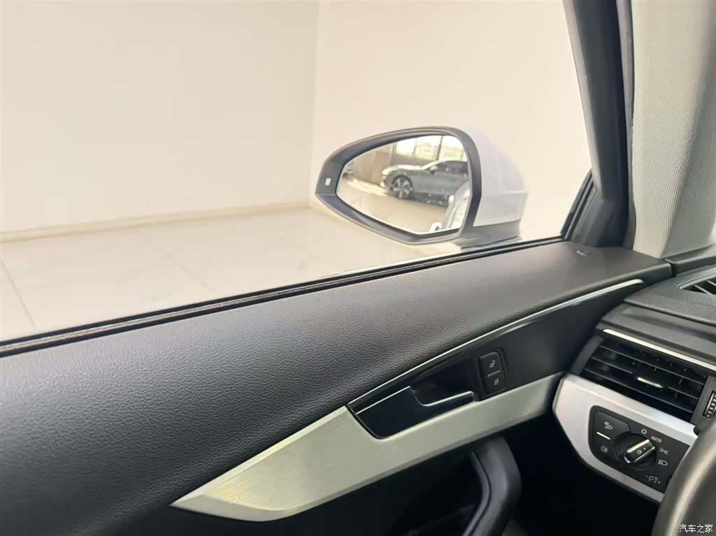 Audi A4L, 2018 19
