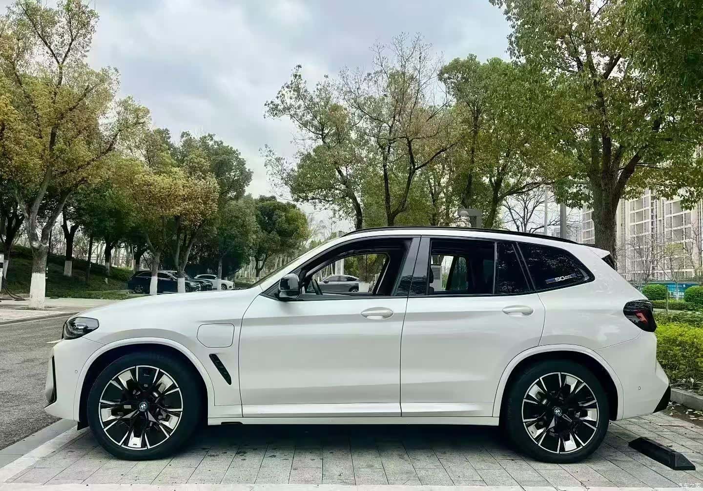 BMW iX3, 2022 12