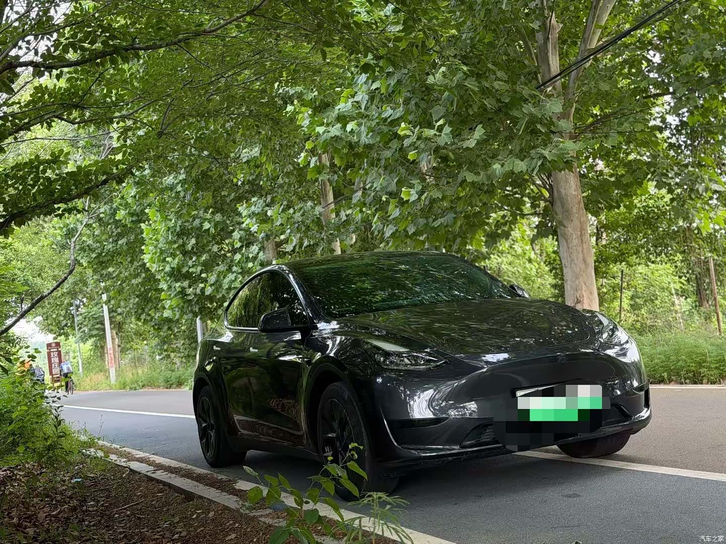 Tesla Model Y, 2024 3