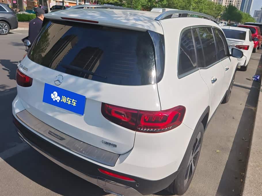 Mercedes-Benz GLB Mercedes-Benz GLB