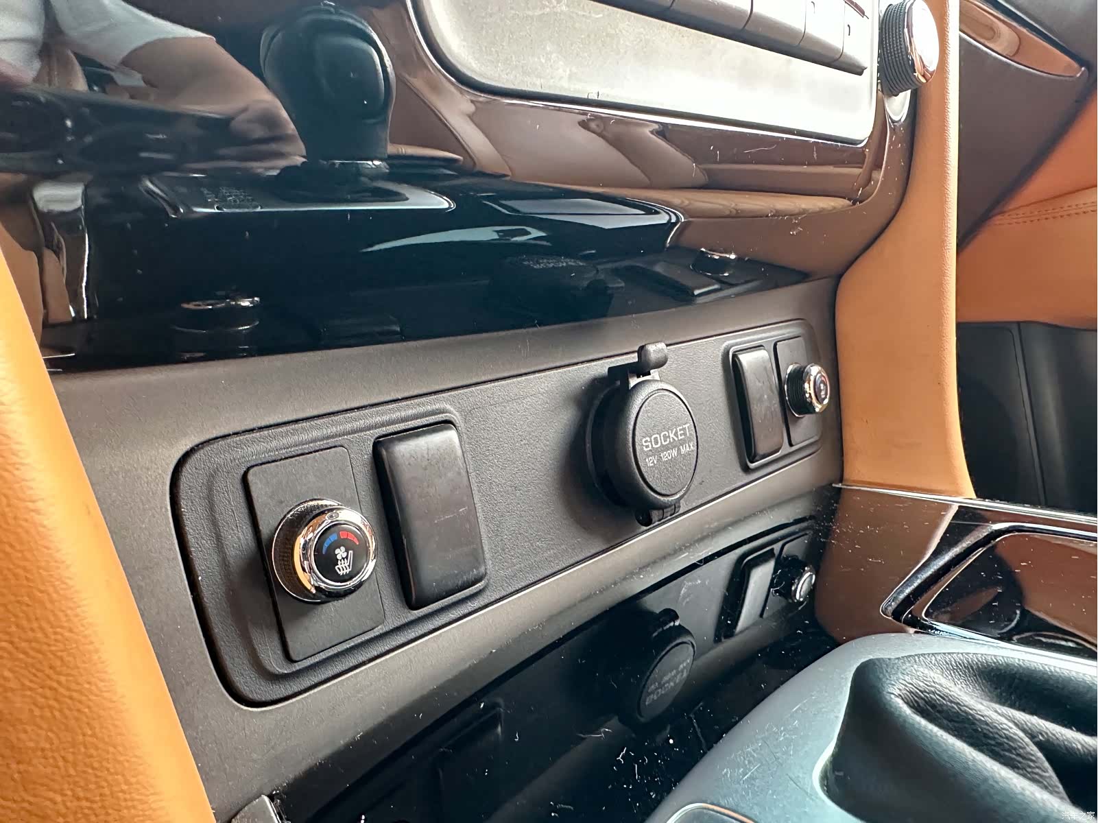 Nissan Patrol, 2020 10