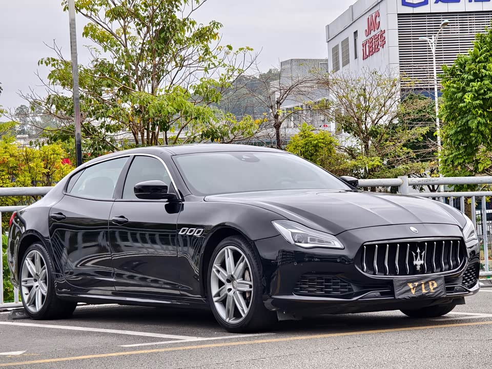 Maserati President
