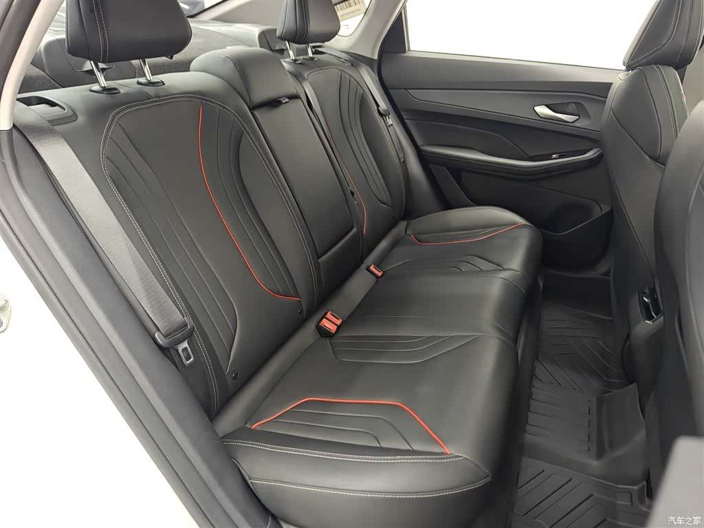 Geely Binray, 2024 13