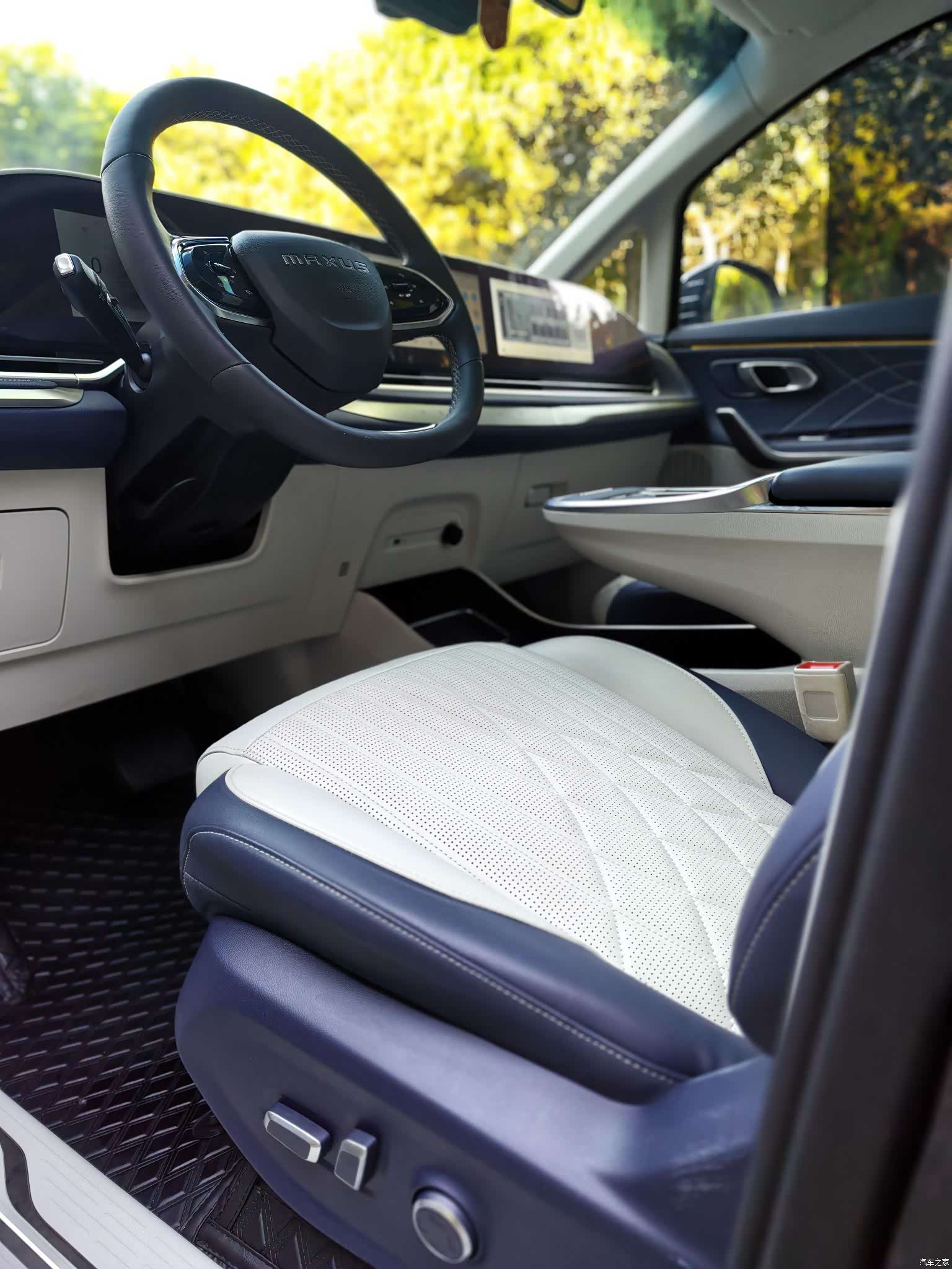 Maxus G90, 2023 все фото