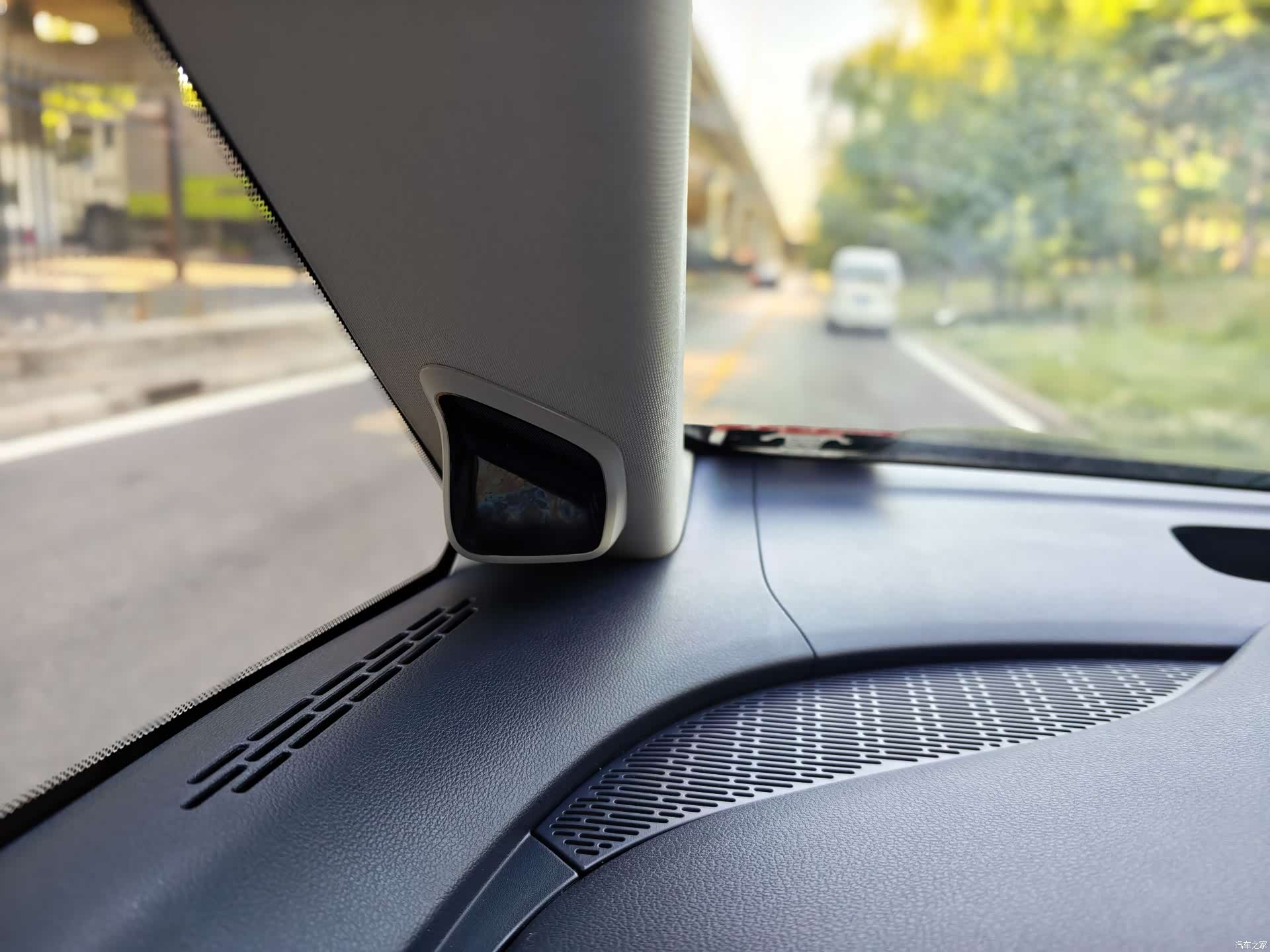 Maxus G90, 2023 11