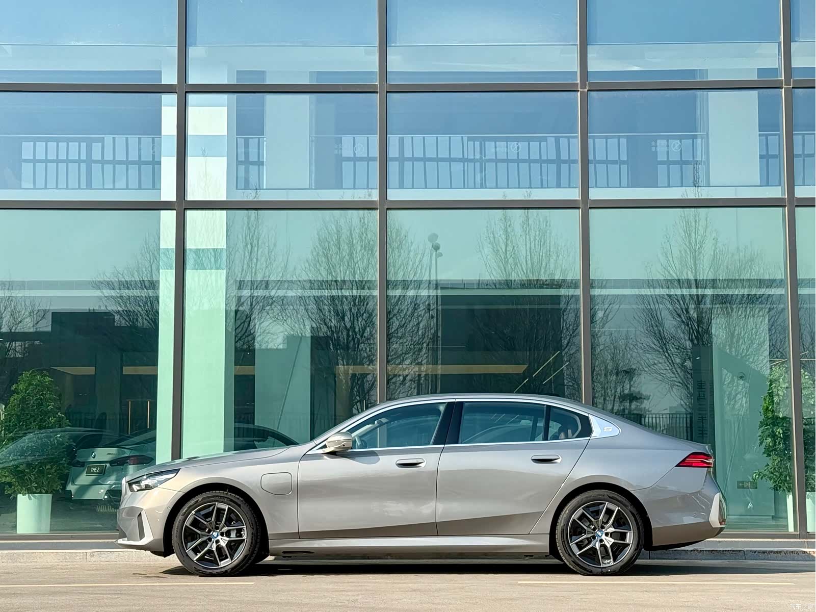 BMW i5, 2026 22