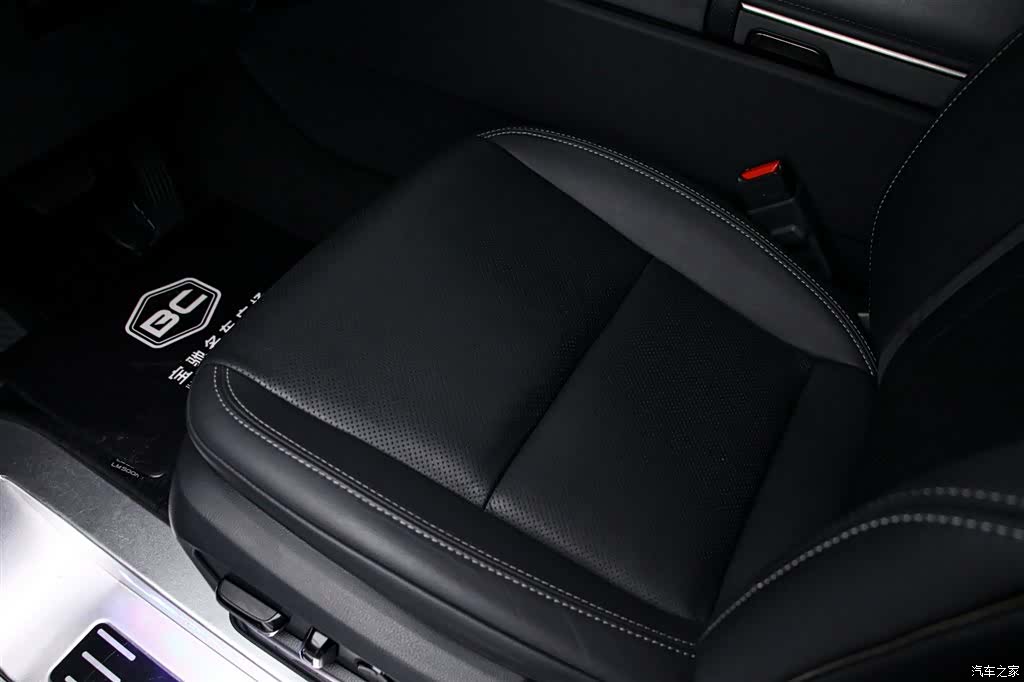 Lexus LM, 2024 13
