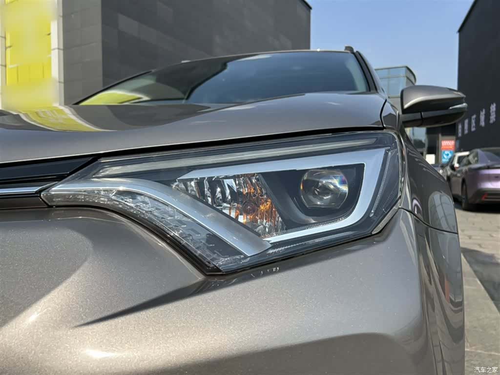 Toyota RAV4, 2018 8