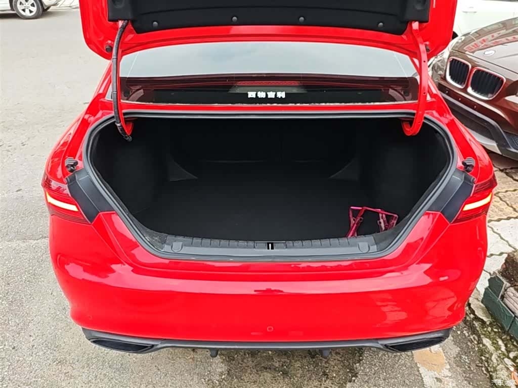 Geely Binray, 2021 19