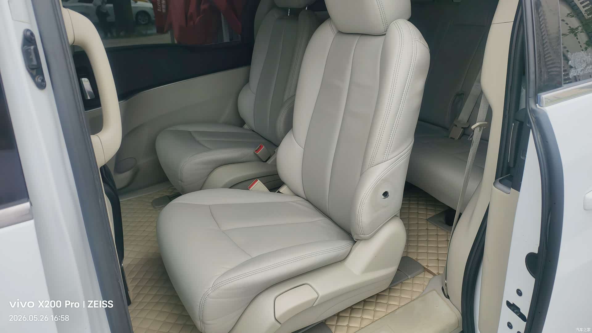 Buick GL8, 2017 8
