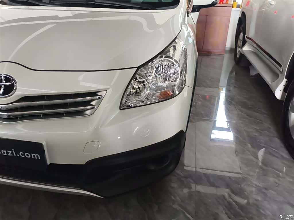 Toyota 180E, 2015 24