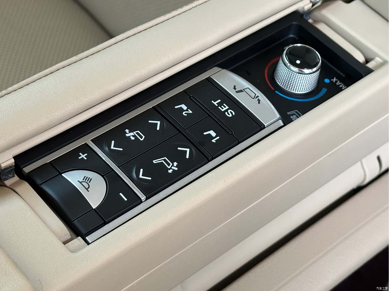 Toyota Alphard, 2015 6