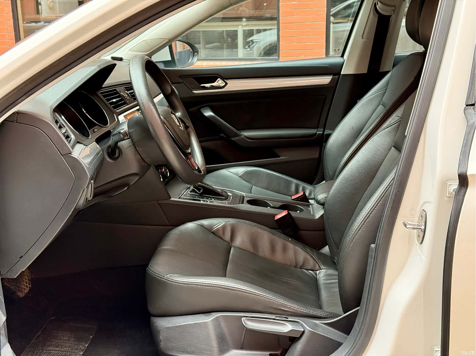 Volkswagen Lamando, 2016 8