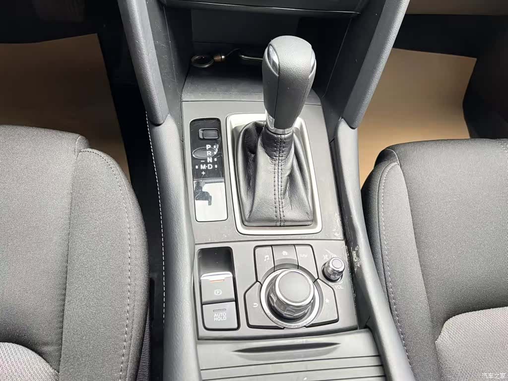Mazda CX-4, 2021 14