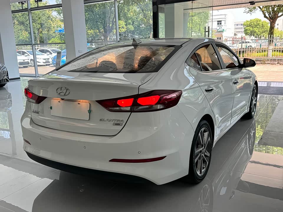 Hyundai Lead