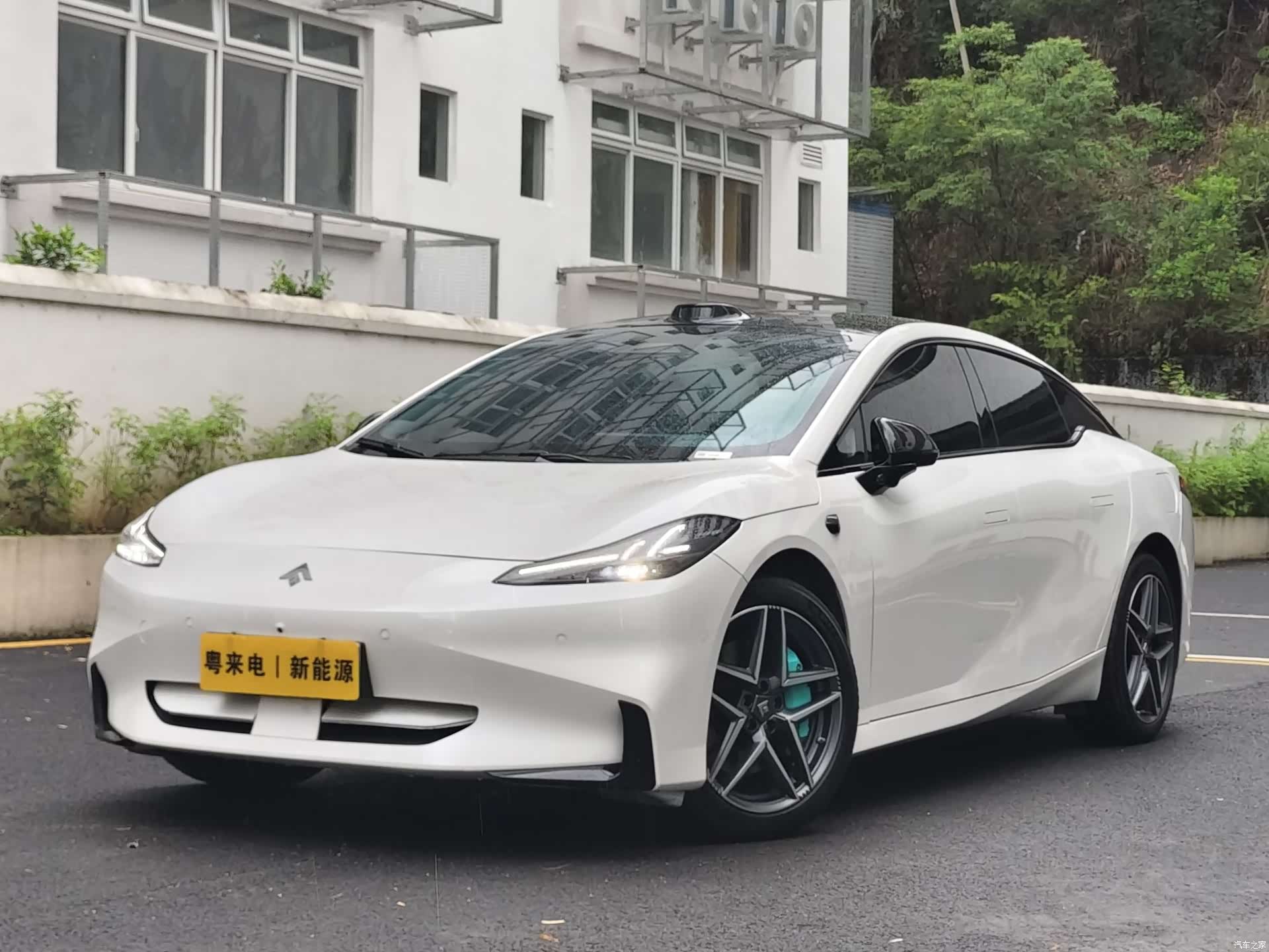Hyper GT