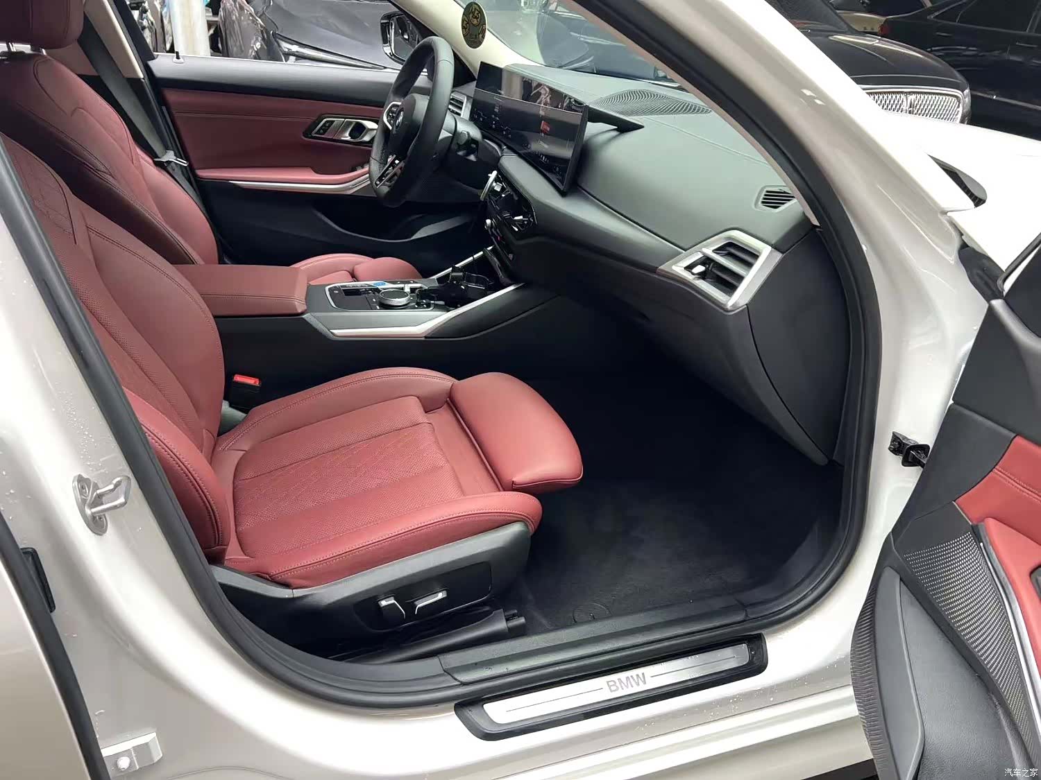 BMW i3, 2025 все фото