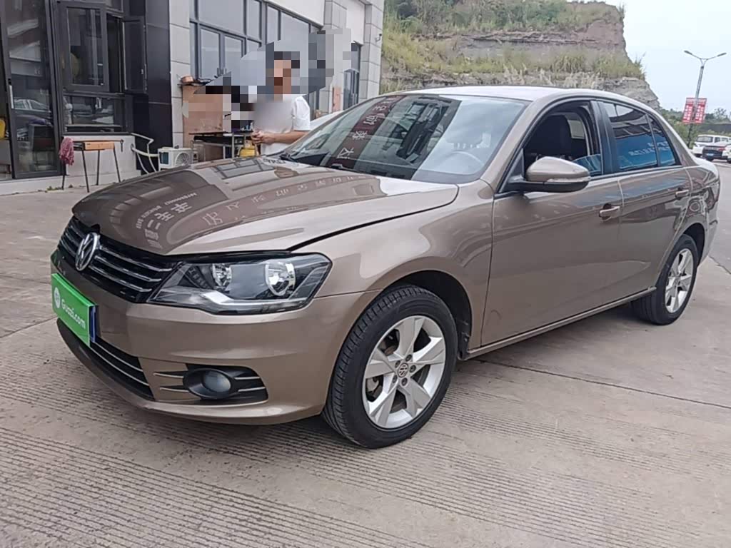 Volkswagen Bora 2015 1.6L MT Fashion