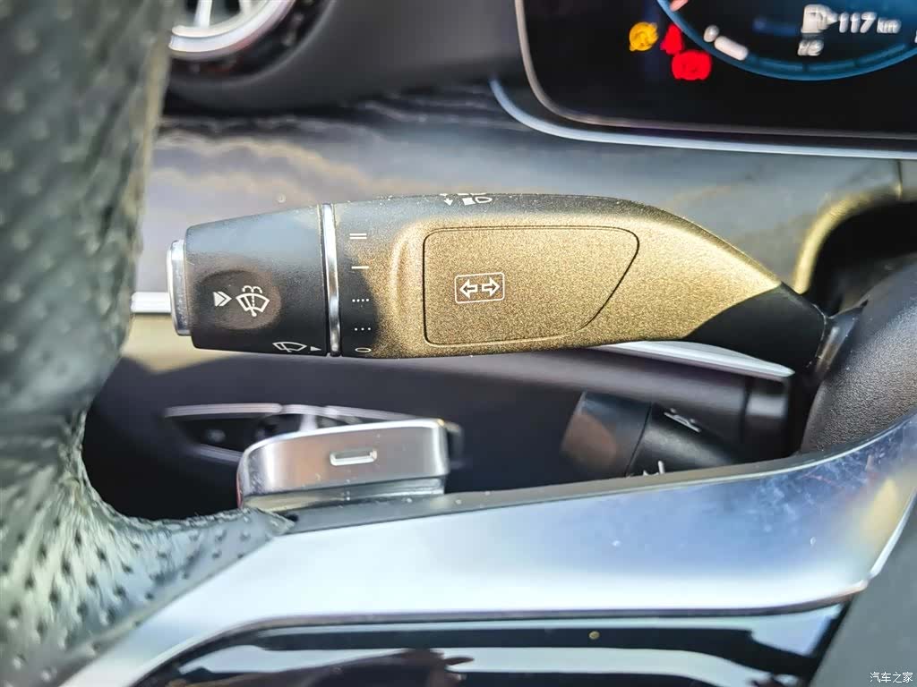 Mercedes-Benz E-Class, 2021 28