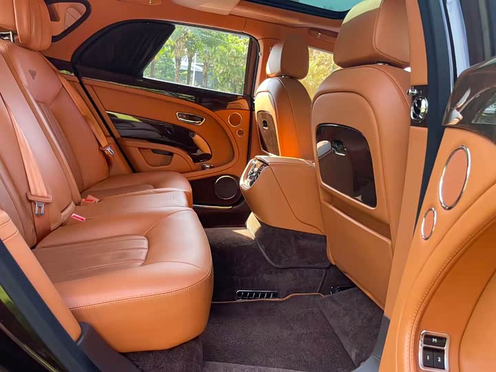 Bentley Mulsanne 2013 6.8T Mulliner te bie ban