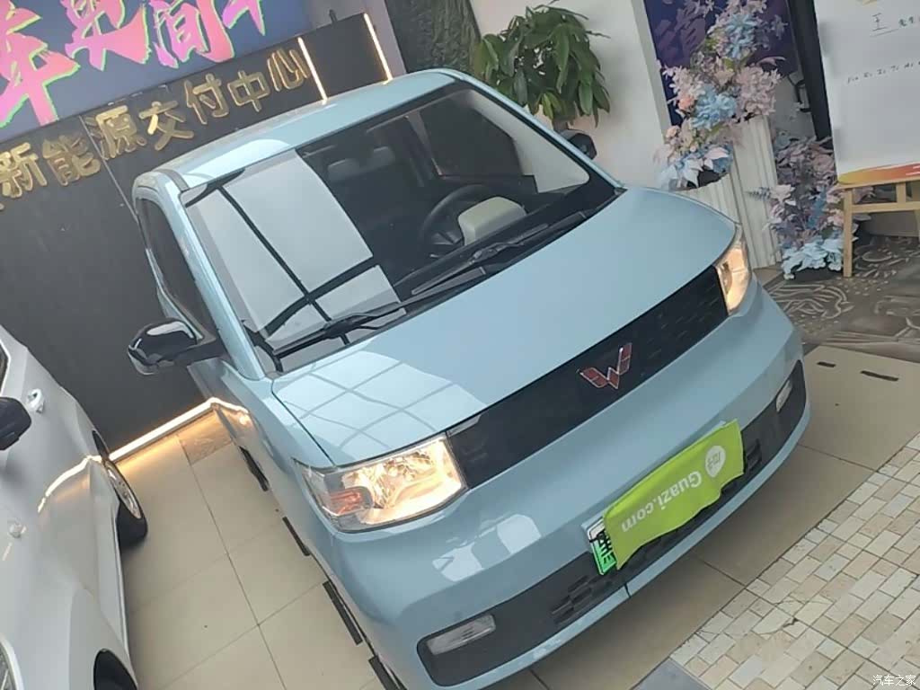 Wuling MINIEV, 2020 4
