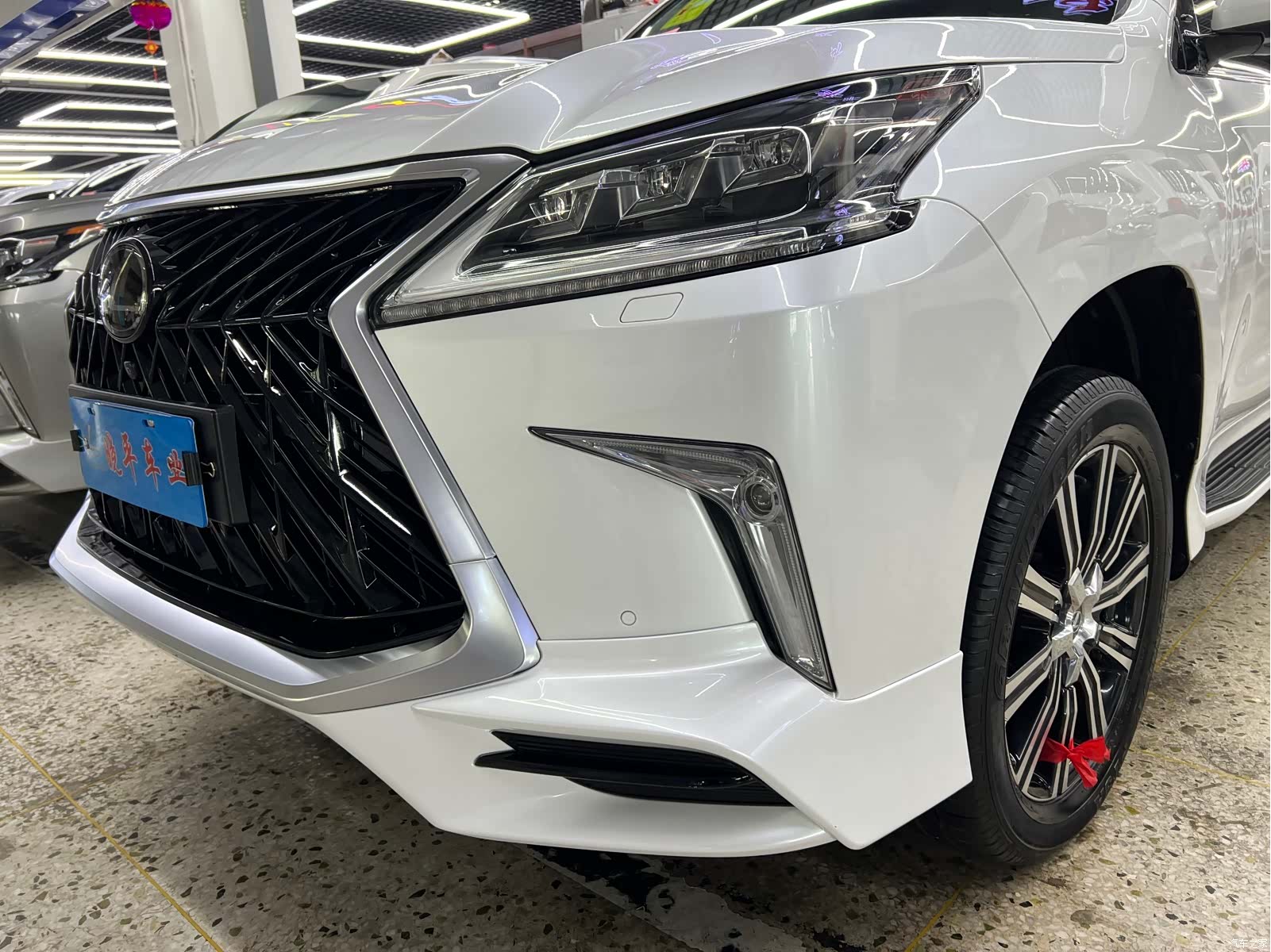 Lexus LX, 2018 11