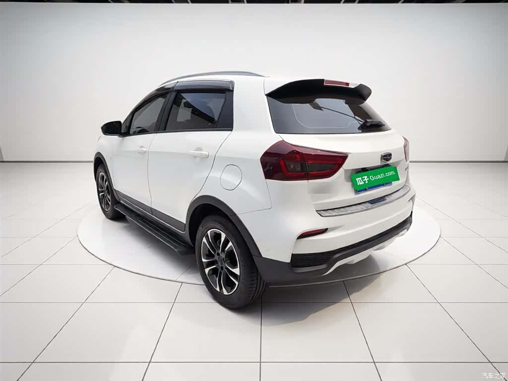 Geely X3, 2020 все фото