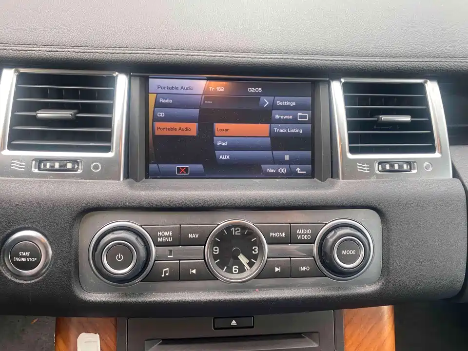 Land Rover Range Rover Sport Land Rover Range Rover Sport